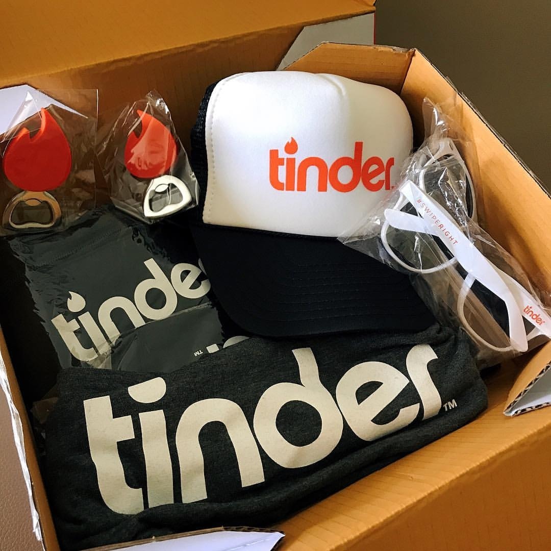Tinder vuole cambiare faccia, le strategie dell’app d’incontri per conquistare i giovani