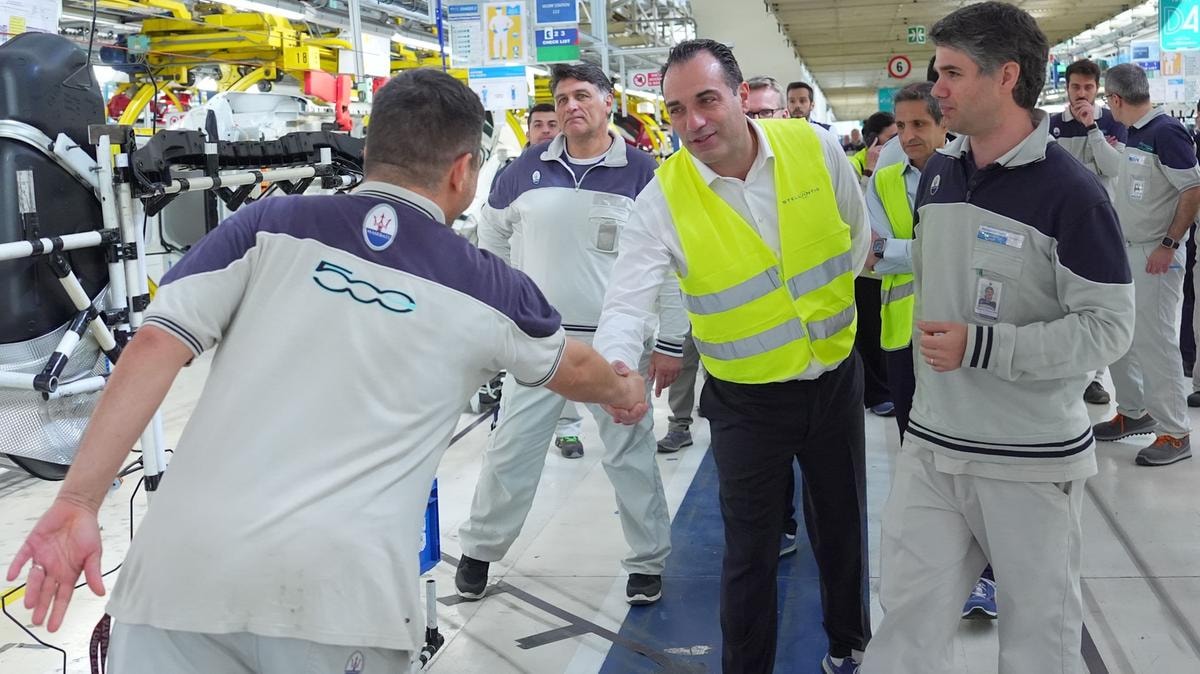 Stellantis, Antonio Filosa visita Mirafiori: il neo ad oggi a Torino. Il tour degli impianti inizia dall’Italia