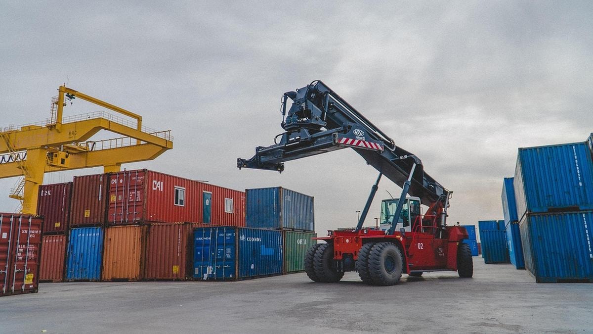 Logistica, si apre un nuovo scenario globale. Ecco come ripensare le strategie di approvvigionamento