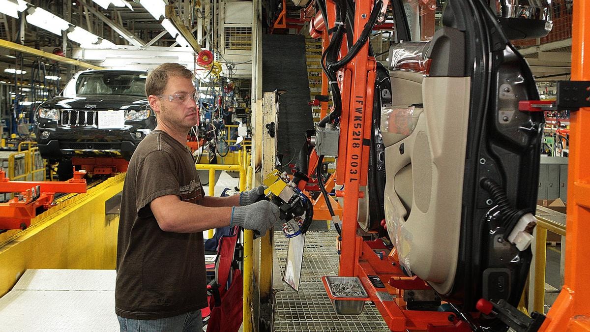Le case automobilistiche Usa potrebbero spostare la produzione in Cina dopo la stretta di Pechino sulle terre rare