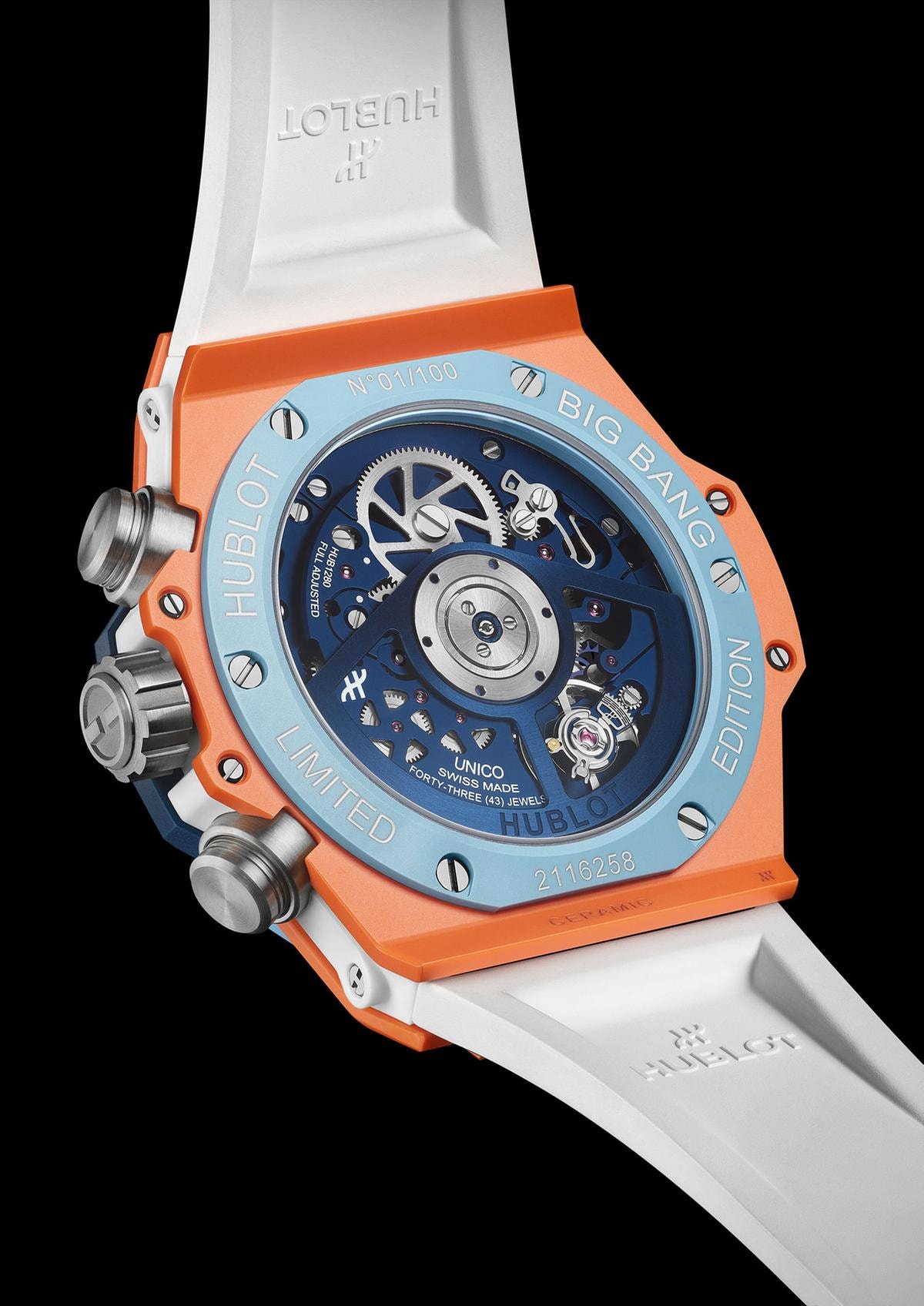 Hublot reinventa l’orologio da spiaggia. Big Bang Unico Summer tra innovazione e stile