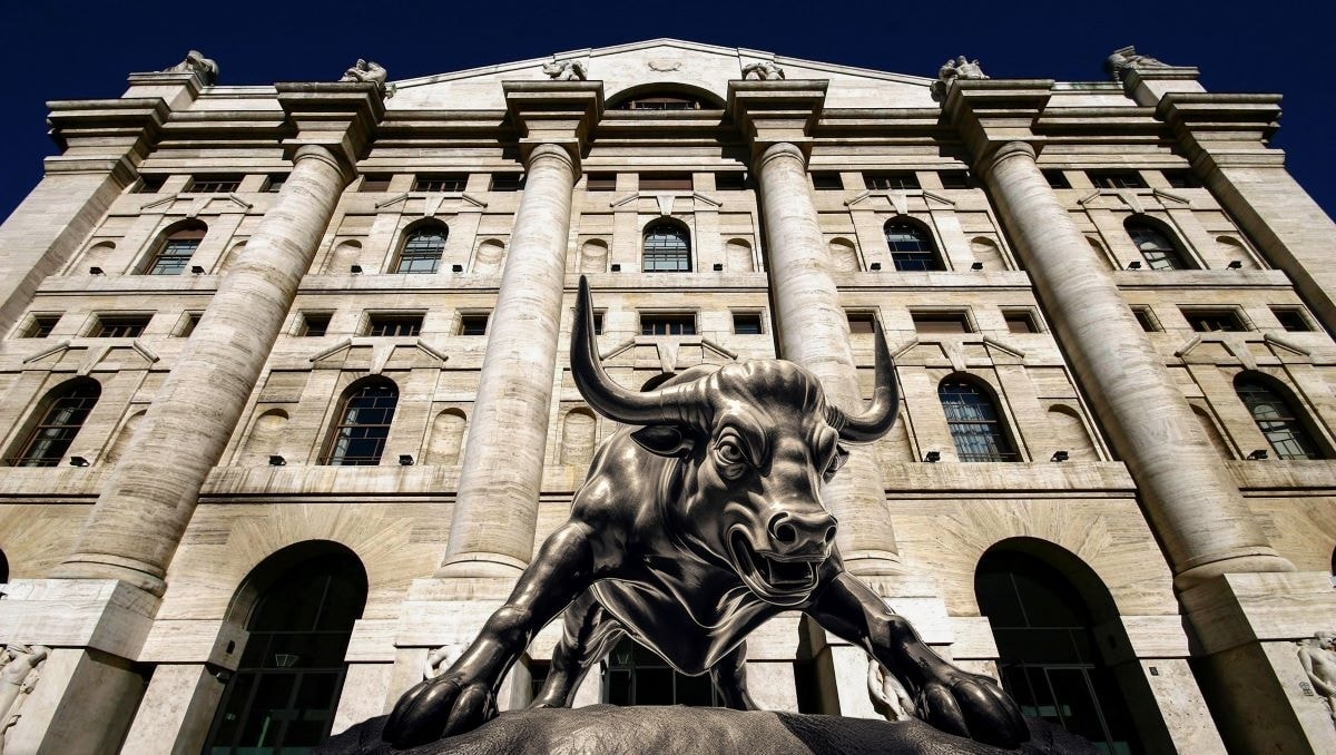 Banche, dai dividendi al risiko: la scommessa per alimentare il rally azionario anche nel 2025. Ma attenti ai rischi