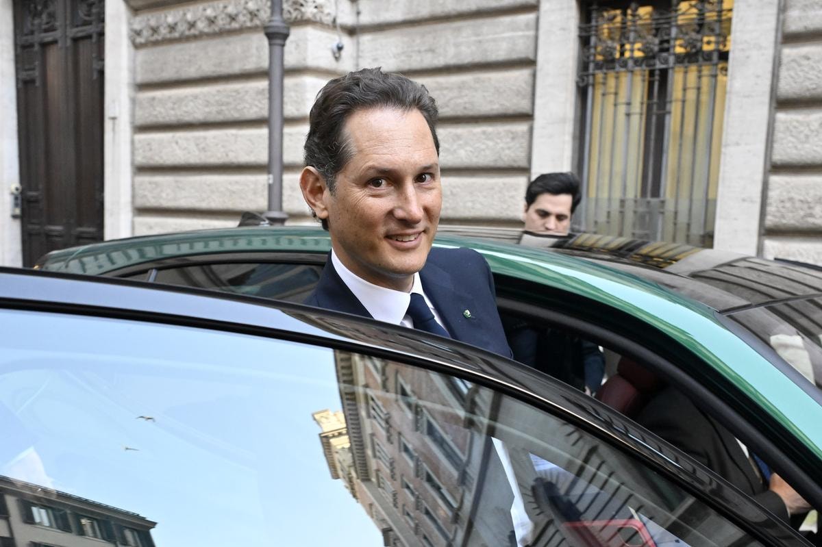 Exor, il cfo De Boer: la holding di Elkann pianifica una maxi-acquisizione da 2 miliardi in Europa o negli Usa