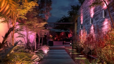 Philips Hue colora di luce anche i giardini