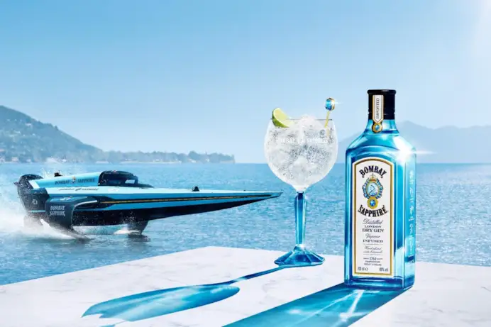 Il circuito E1 series della motonautica elettrica fa tappa in Italia. E annuncia un nuovo sponsor il gin colore zaffiro che difende l'oro blu