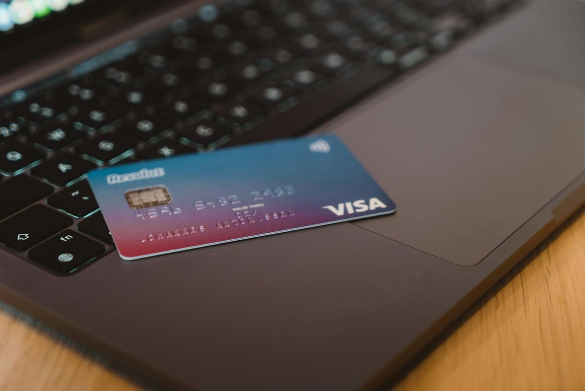 In Italia fintech modello pmi: regole eccessive e limiti nell’accesso al capitale frenano le startup del settore