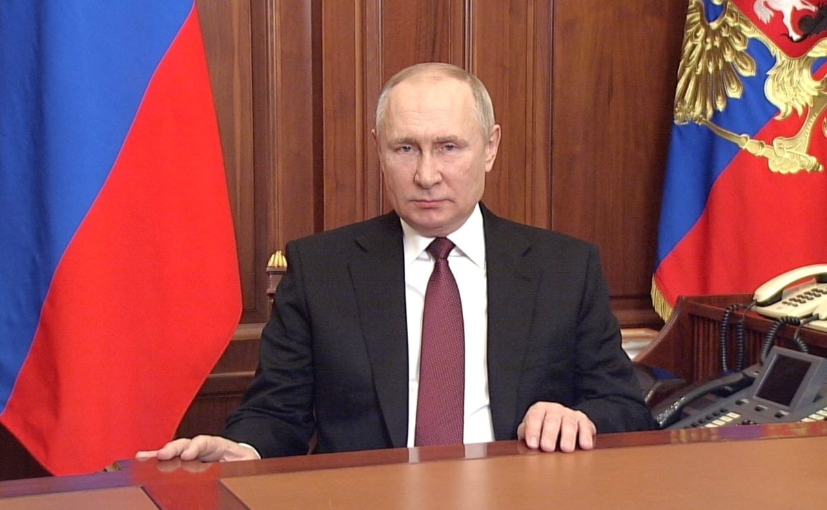 Russia, Sberbank lancia l’allarme: l’economia russa rischia una brusca frenata, servono tassi sotto il 15%