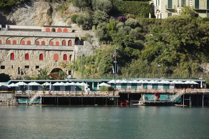 Paraggi, la baia chic della Riviera. Dal beach club firmato Dior al ristorante Langosteria