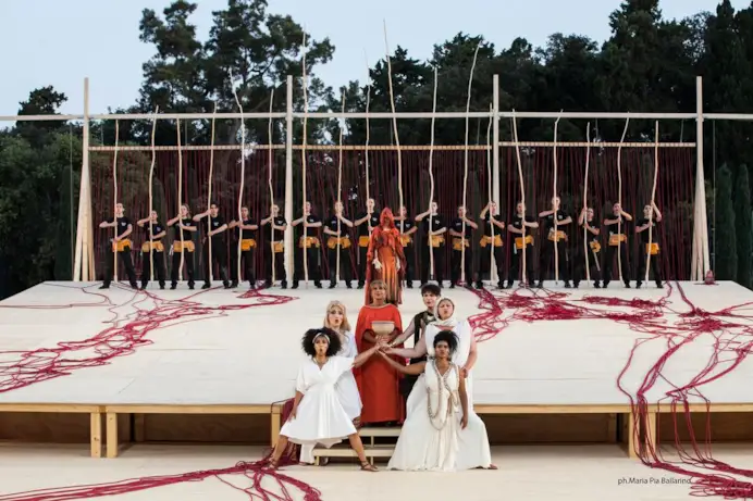 Il Teatro Greco di Siracusa si accende con Lisistrata