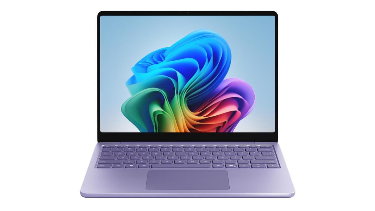 Surface Laptop, portabilità e autonomia con display da 13 pollici