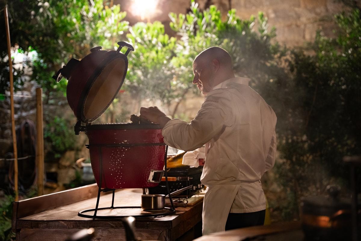 Lo chef Matteo Lorenzini
