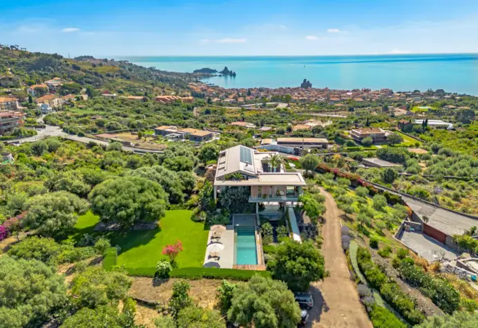 Real estate: le 5 case più belle al mare