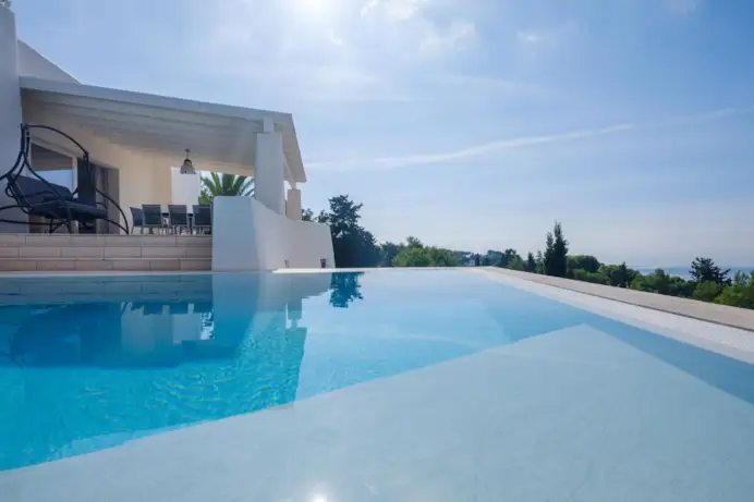 Real estate: le 5 case più belle al mare