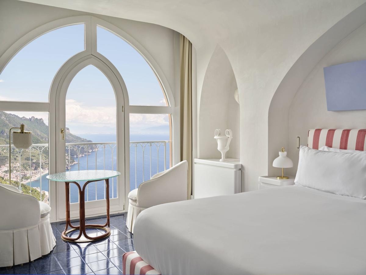 Arte, design e moda vanno in vacanza a Palazzo Avino