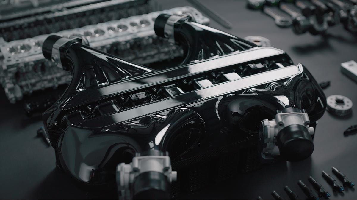 Bugatti Tourbillon: il sogno del V16 aspirato è diventato realtà