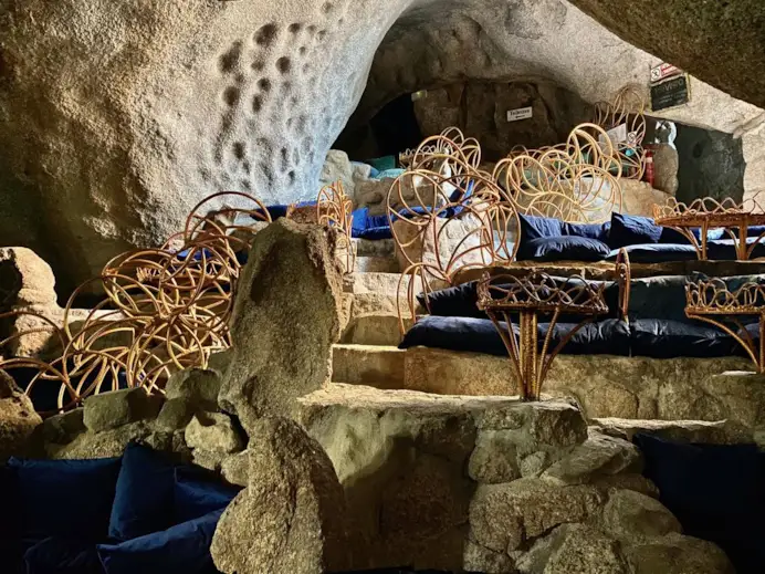 Tramonti, groove e graniti millenari: Ritual è il club più affascinante della Sardegna