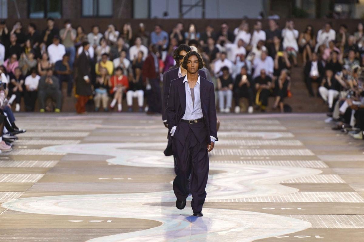 Un look Louis Vuitton spring-summer 2026 (ph Frances Ten/MFF)