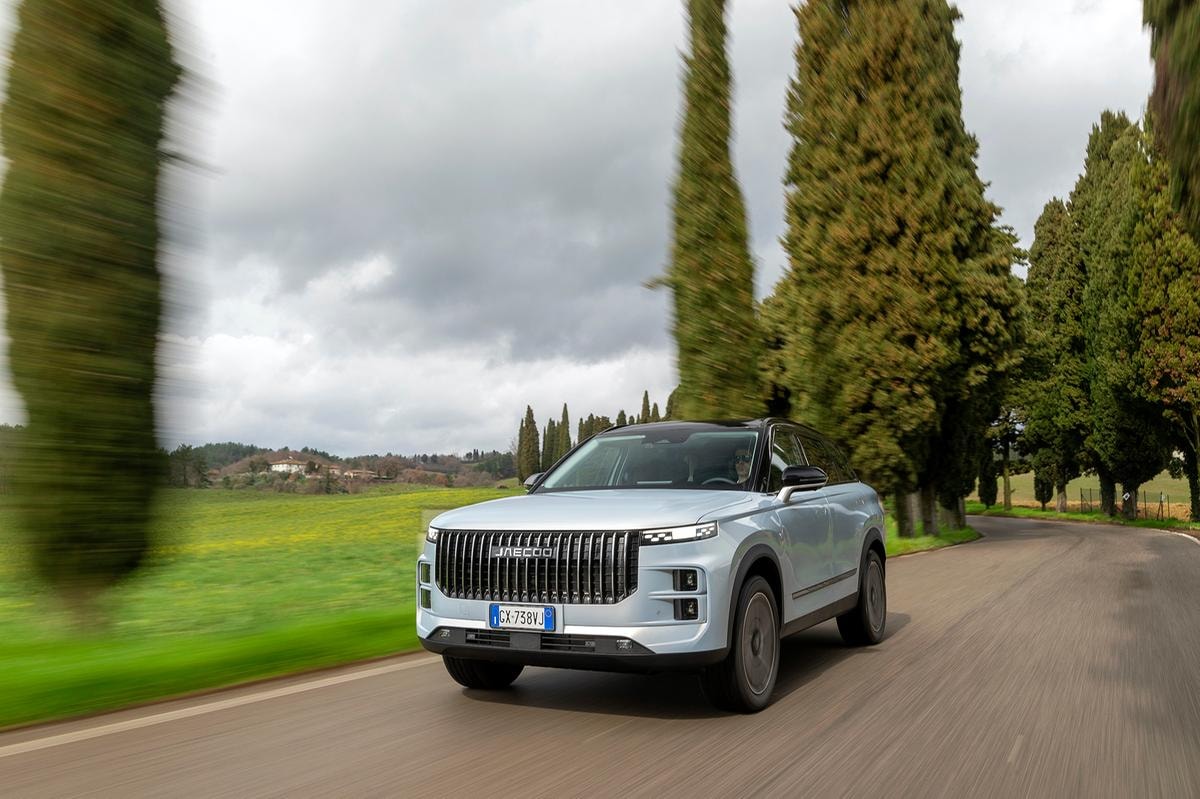 Omoda 9 Super Hybrid: la nuova crossover da 537 CV e oltre 1100 km di autonomia