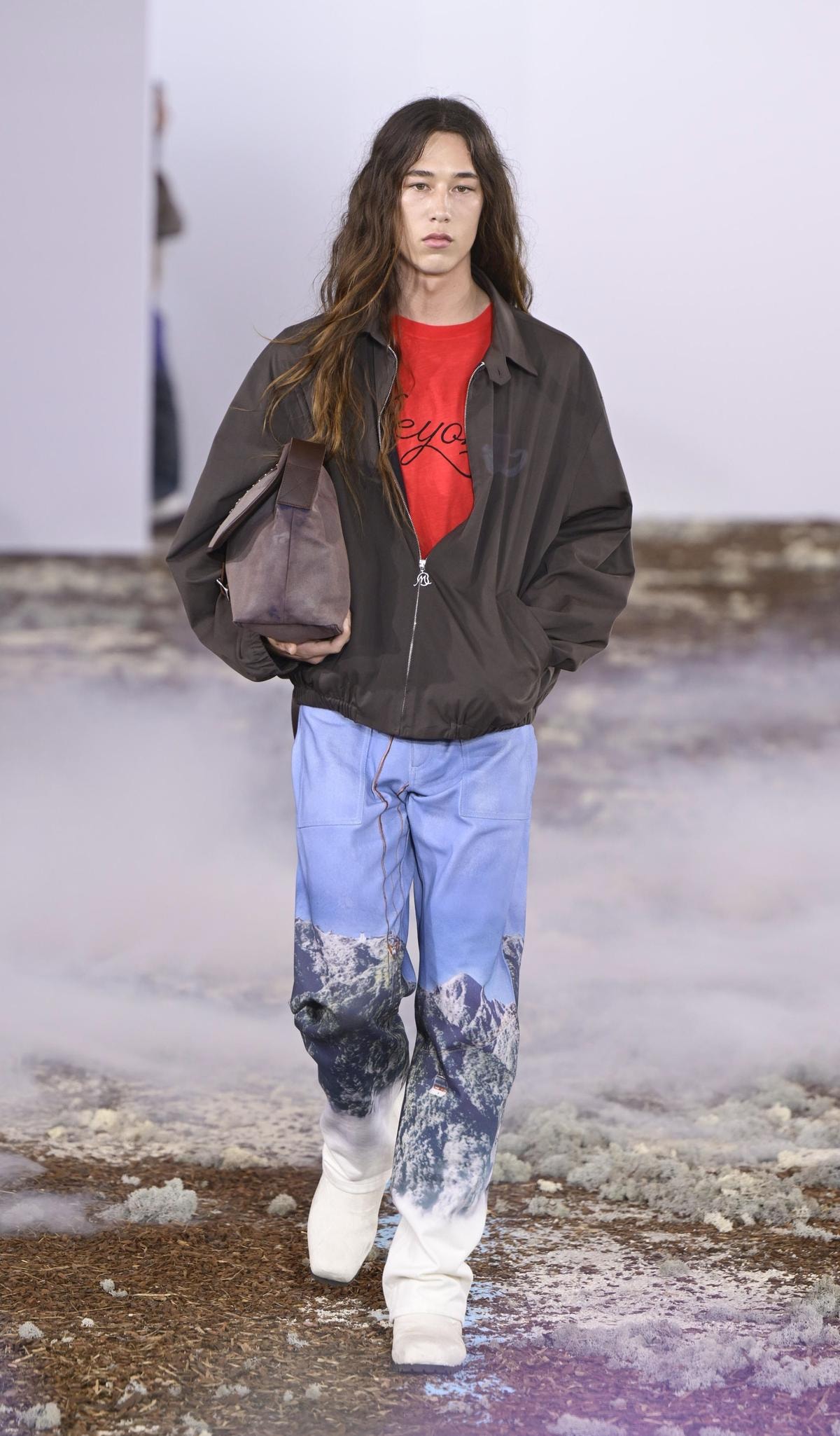 Un look Bluemarble spring-summer 2026 (ph Francesc Ten/MFF)