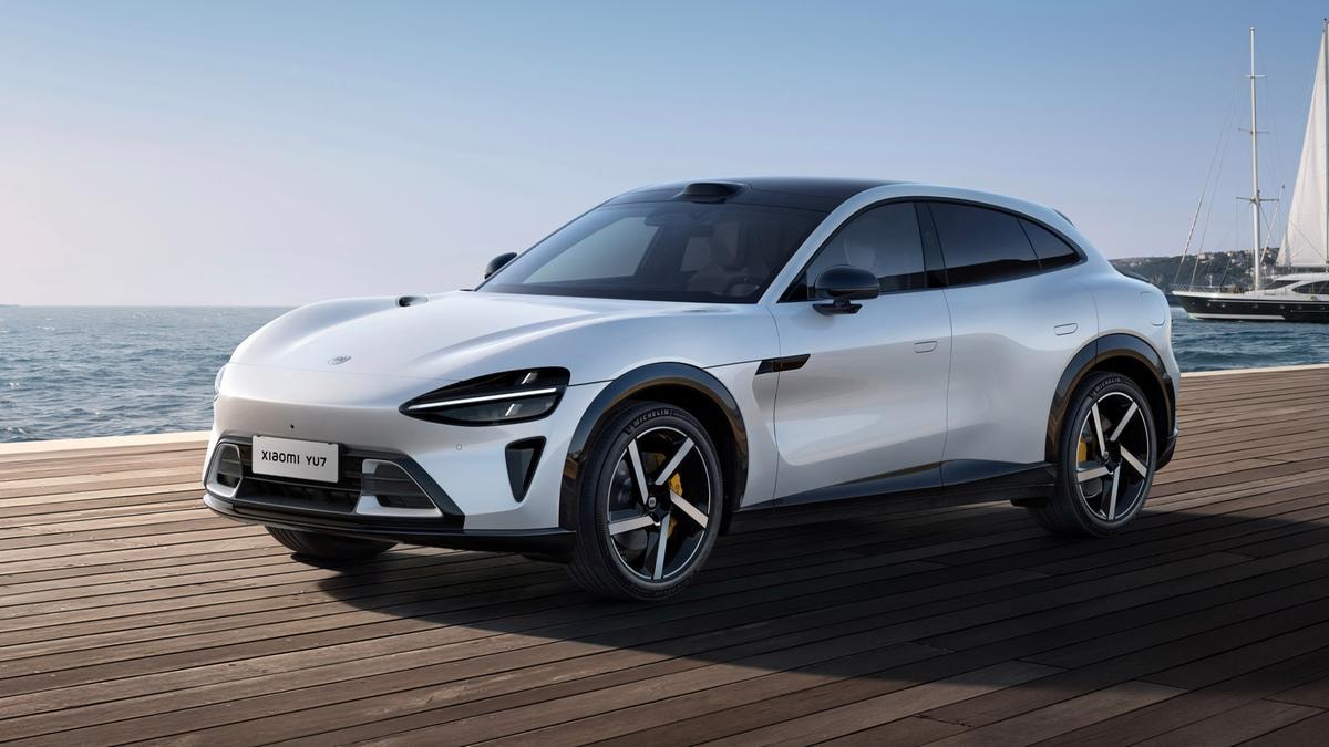 Auto, Xiaomi vola in borsa con il suv elettrico che fa concorrenza a Tesla: 300 mila ordini in appena un’ora