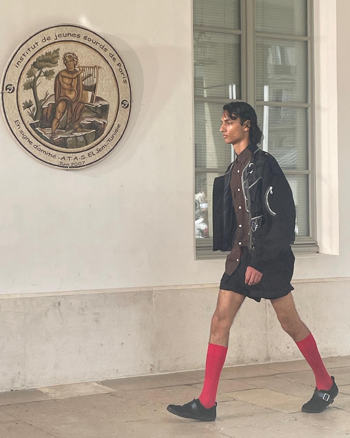 Un look Kolor spring-summer 2026 (ph Silvia Manzoni)