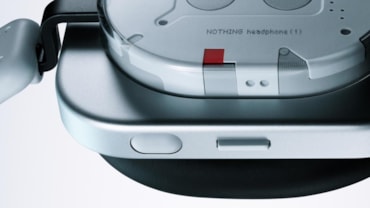 Nothing Headphone (1), cuffie che non passano inosservate