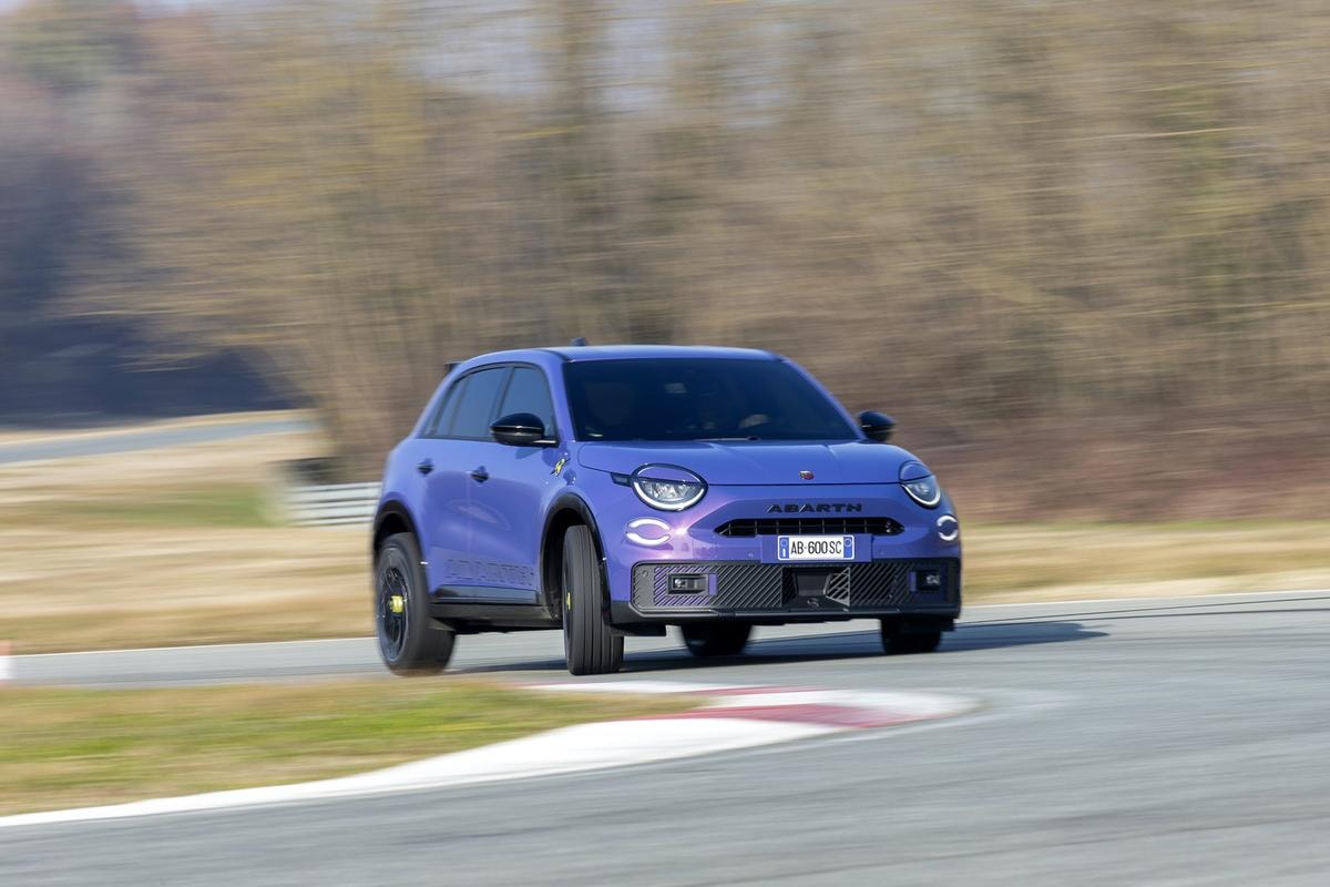 Mini belve da 500 cavalli: le city car diventano cattivissime e super sportive