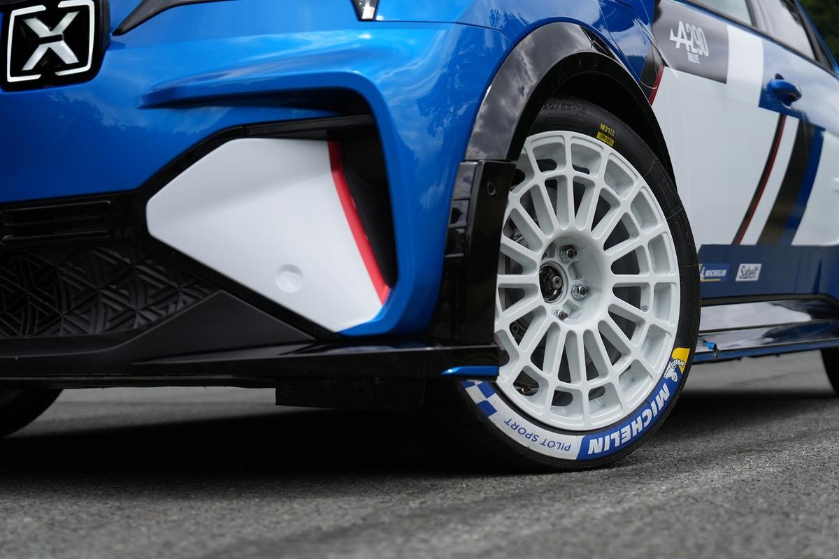 Mini belve da 500 cavalli: le city car diventano cattivissime e super sportive
