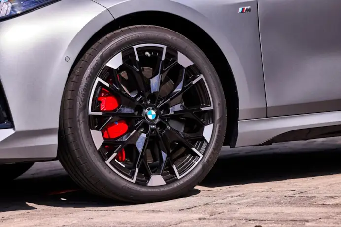 Mini belve da 500 cavalli: le city car diventano cattivissime e super sportive