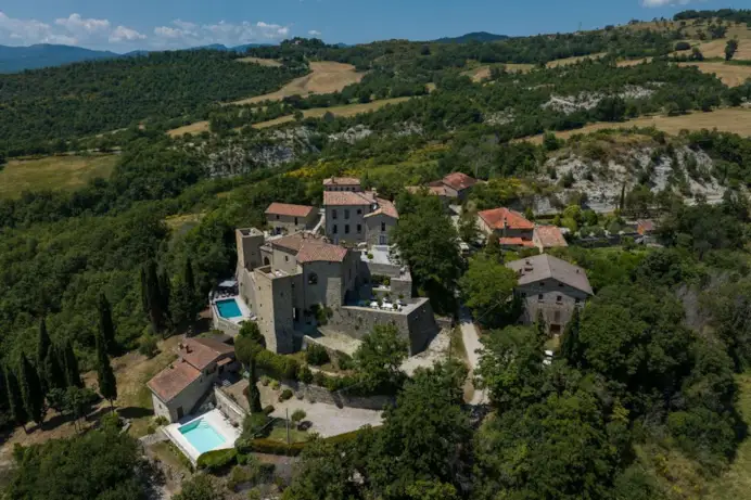5 castelli in vendita in Italia. Per diventare davvero re, e regine, di casa
