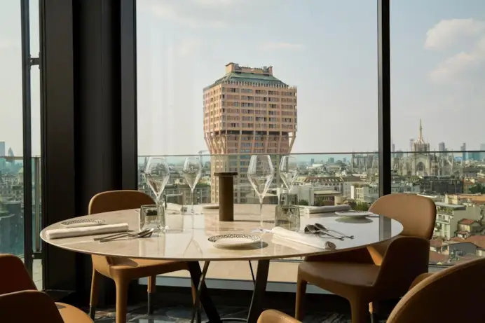 Luglio a Milano? Il nuovo ristorante Orizzonti vi farà dimenticare di essere in città