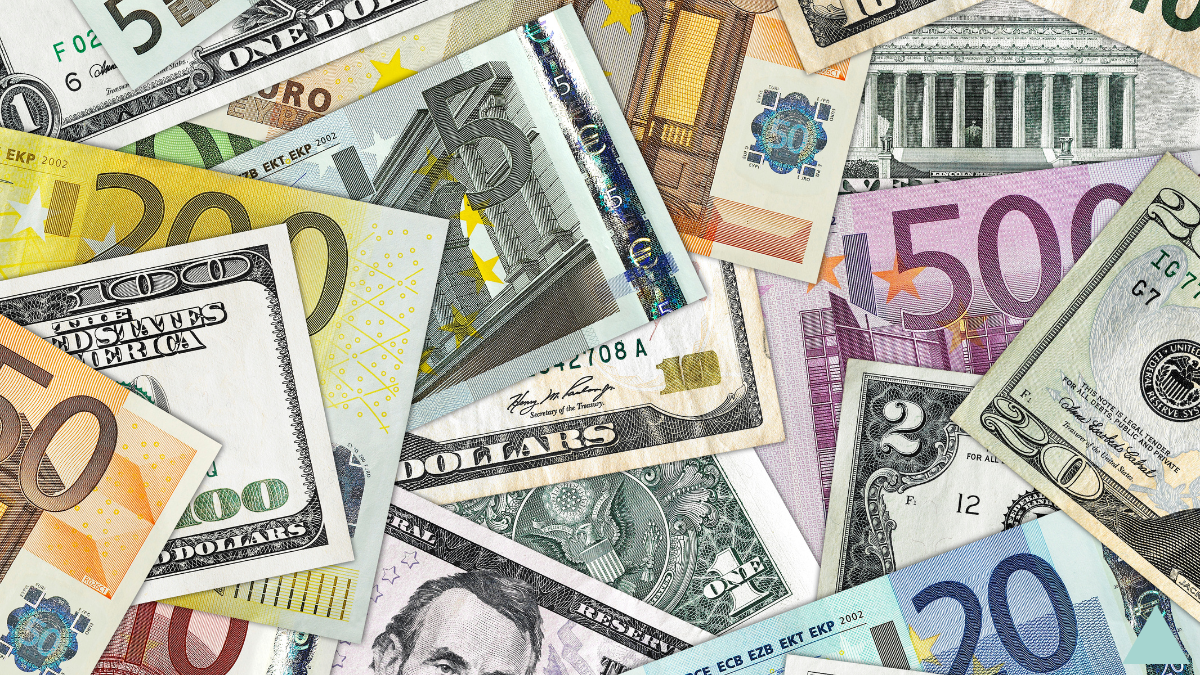 Hai investimenti in dollari? Occhio al rischio di cambio