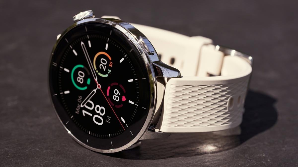 OnePlus Watch 3, batteria eccellente in 43 millimetri