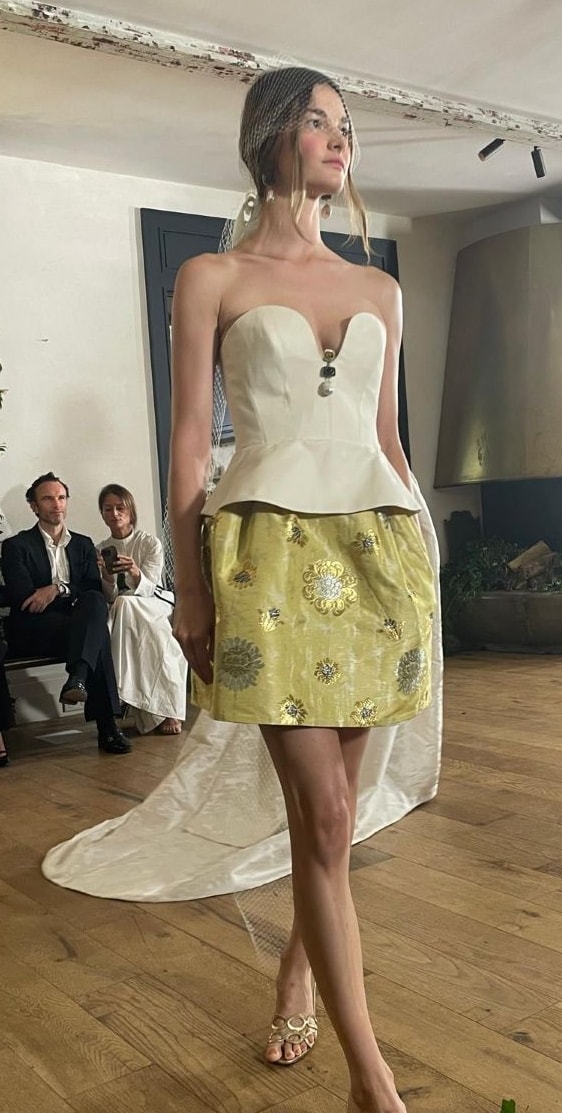 Un look Julie de Libran haute couture autunno-inverno 2025/26