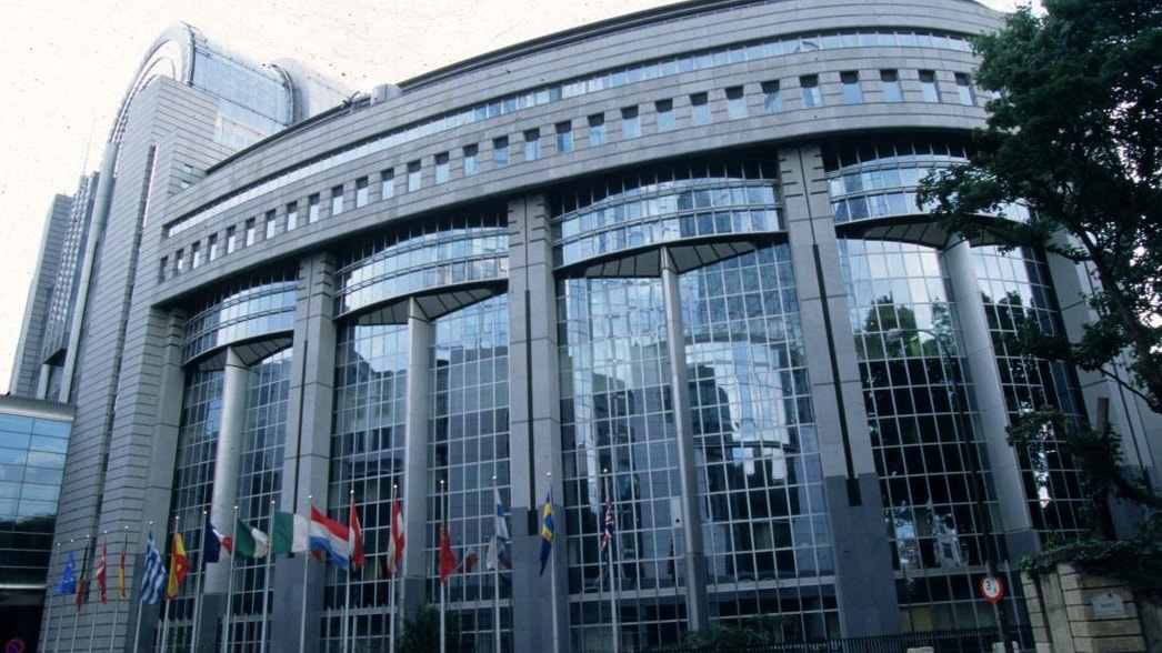Unicredit-BancoBpm, così Bruxelles smonta il golden power del governo. Ecco i dubbi dell’ufficio studi del Parlamento Ue