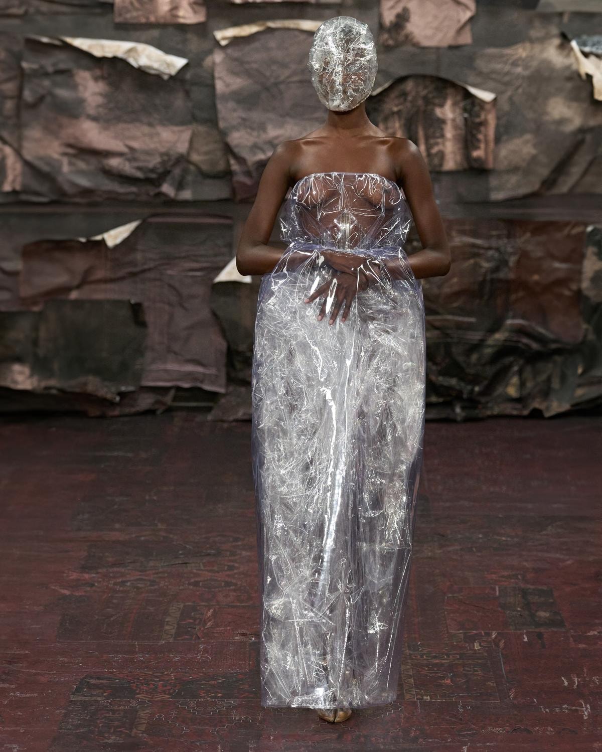 Un look Maison Margiela Artisanal fall-winter 2025-26 (courtesy Maison Margiela)