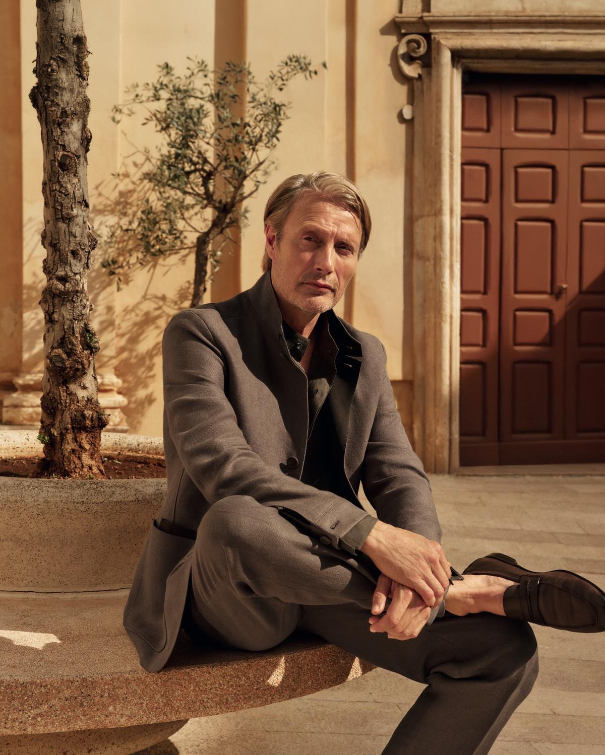 Mad for Mads Mikkelsen, da Hannibal alle sfilate ecco chi è il cattivo più elegante di Hollywood