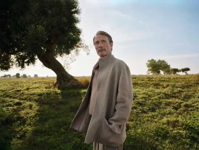 Mad for Mads Mikkelsen, da Hannibal alle sfilate ecco chi è il cattivo più elegante di Hollywood