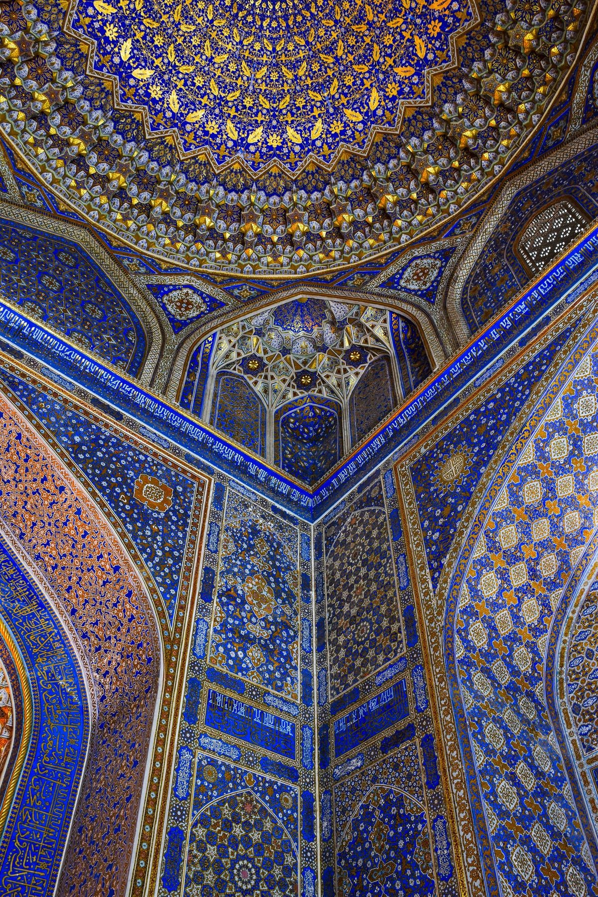 La moschea Tilya-Kori a Samarcanda in Uzbekistan.