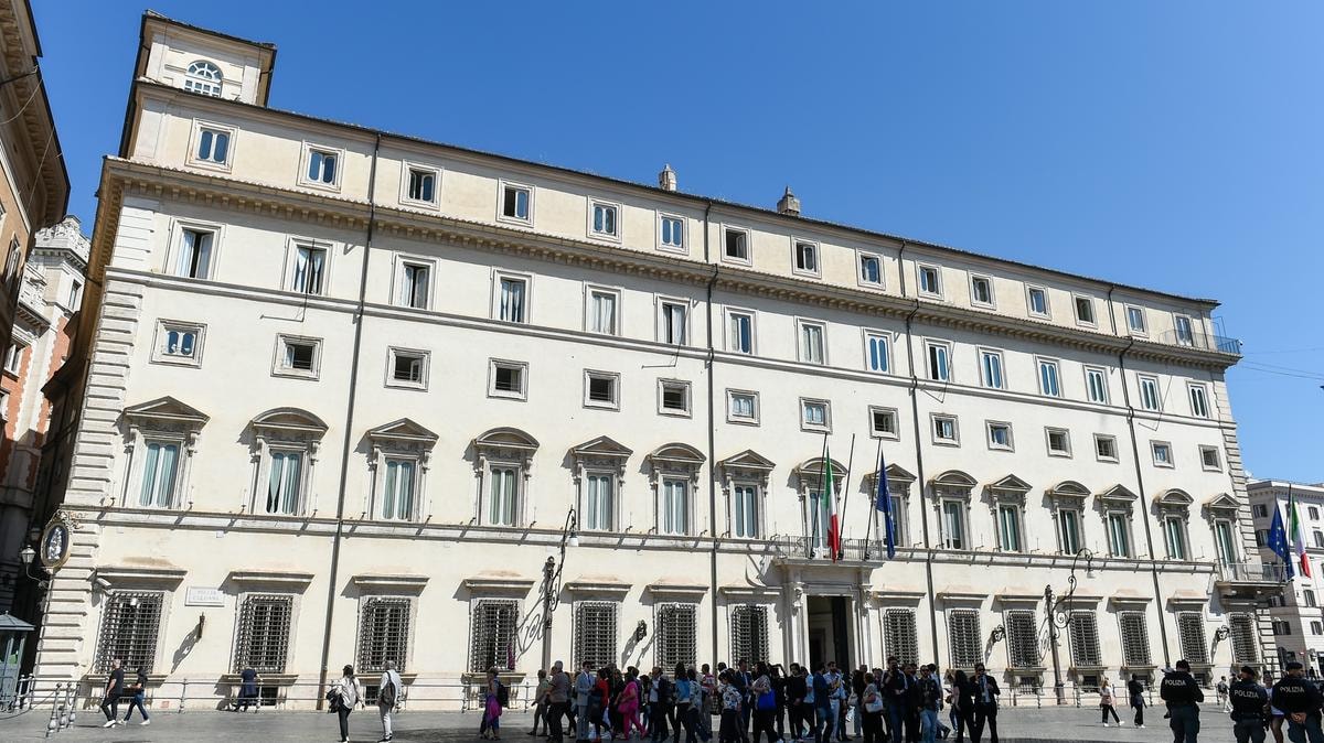Stretta su agenti e mediatori creditizi