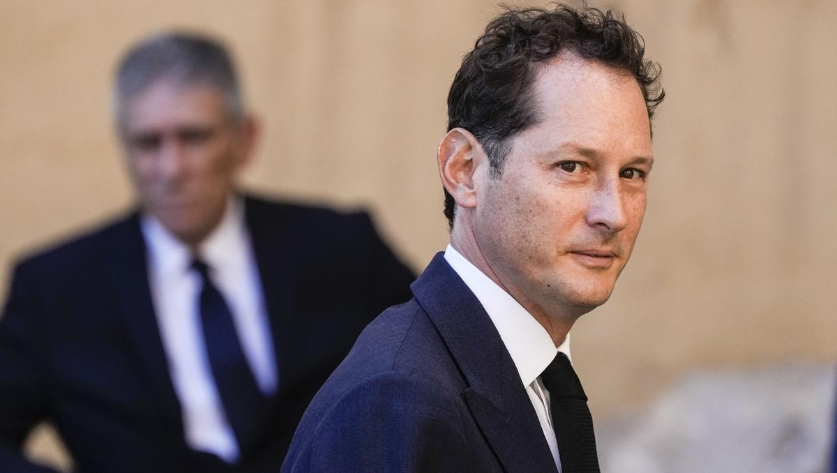 Eredità Agnelli, la battaglia delle carte. Margherita vuole far entrare nella causa civile l’accordo di John Elkann col Fisco