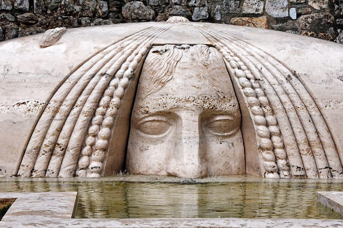 Per vacanze a regola d’arte, sei località di mare che si trasformano in musei a cielo aperto