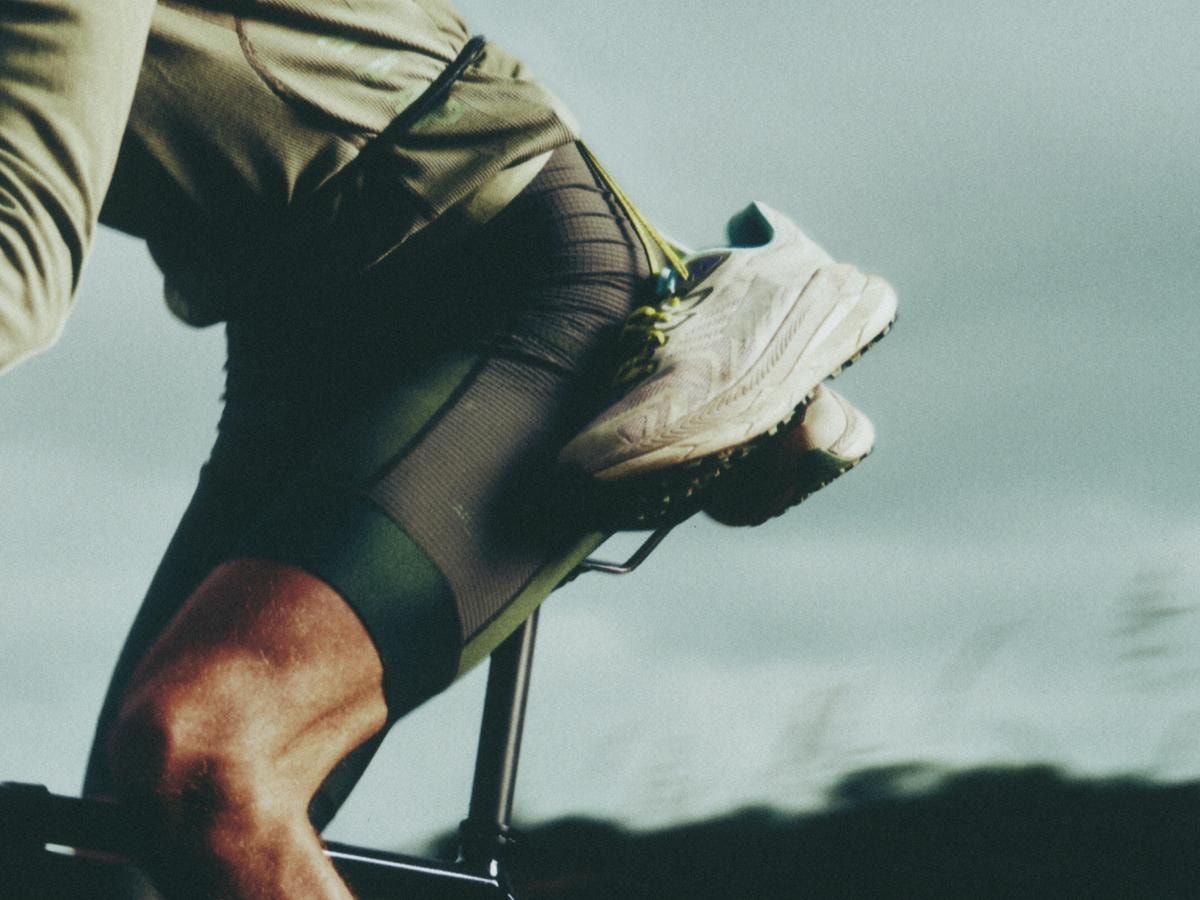 Tecnica e velocità, con stile: Hoka e Maap firmano la sneaker più attesa dell’autunno