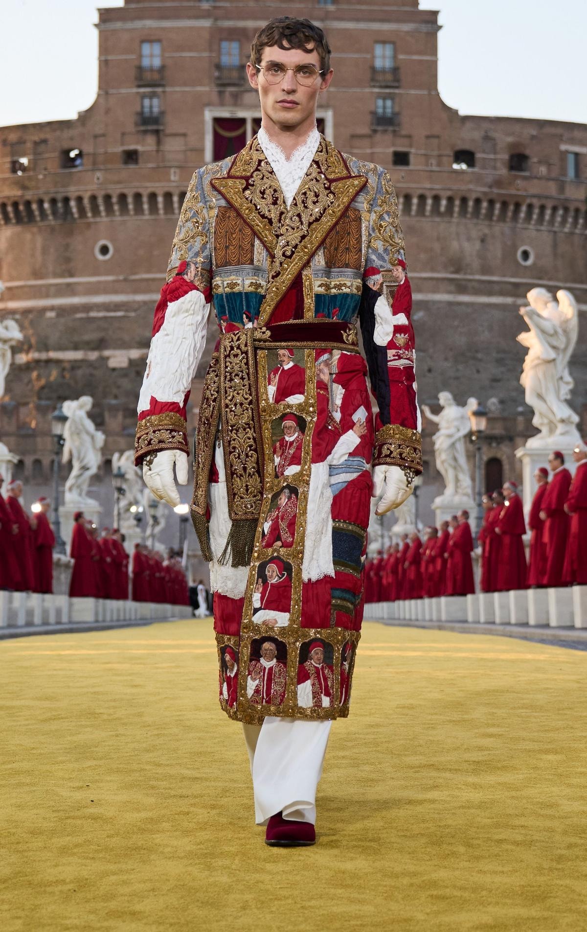 La sfilata di Dolce&Gabbana a Castel Sant’Angelo (courtesy Dolce&Gabbana)