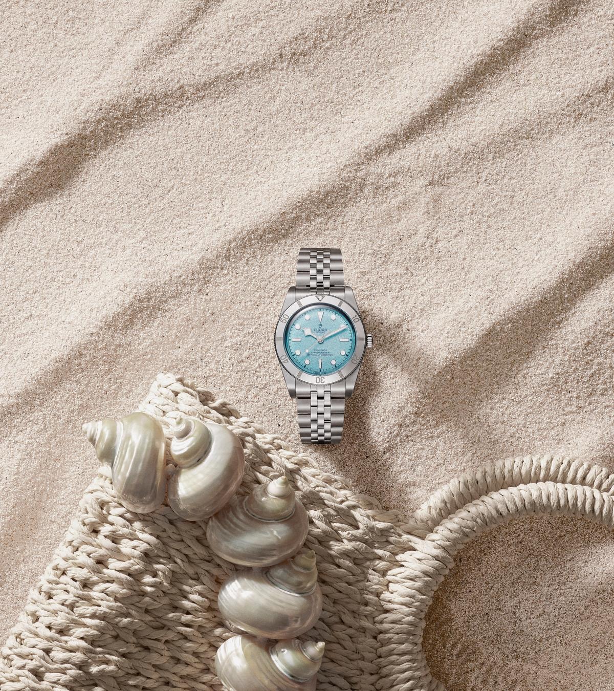 Orologi d’estate: 10 modelli per lei e per lui tra eleganza e libertà