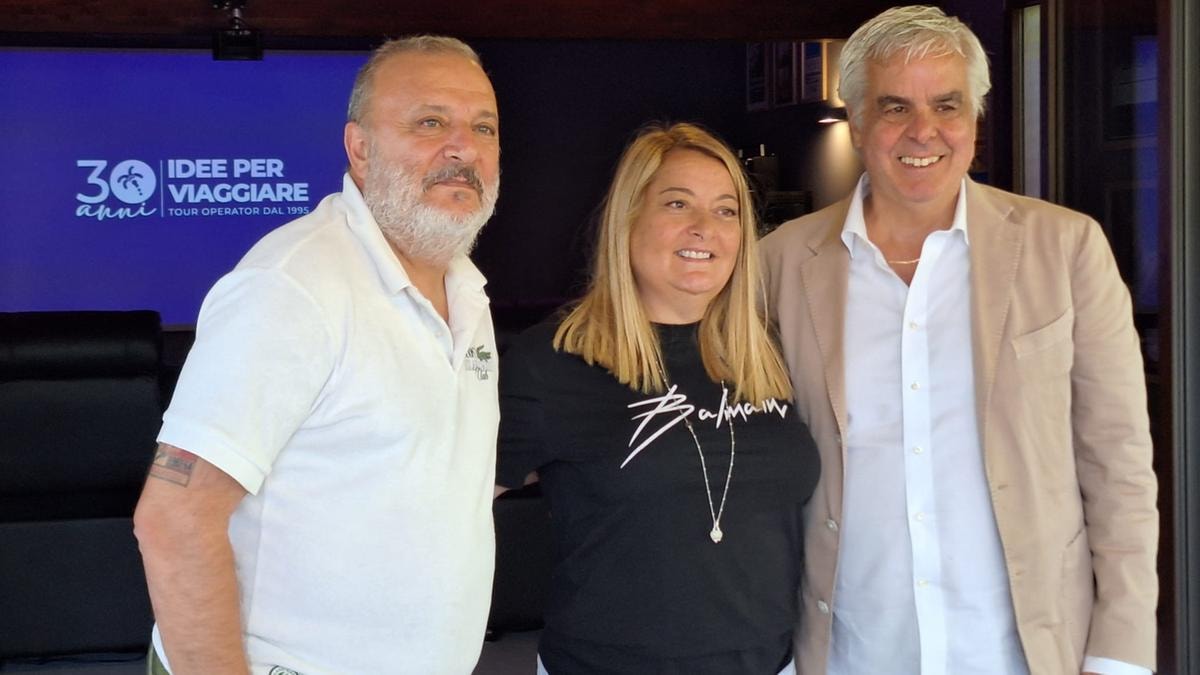 I cofondatori Danilo Curzi, Stefania Fusacchia e Roberto Maccari