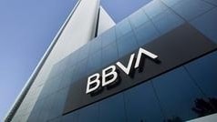 Sabadell chiama i soci per difendersi dal Bbva: maxi-dividendo e cessione per respingere l’offerta da 13 miliardi