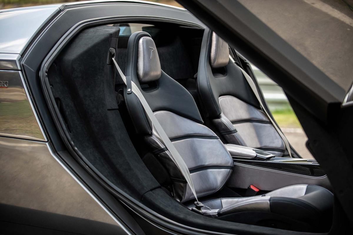 Ritorno al futuro al volante del pezzo unico GFG Style Peralta S