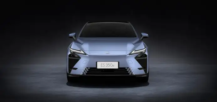 La Lexus ES350E.