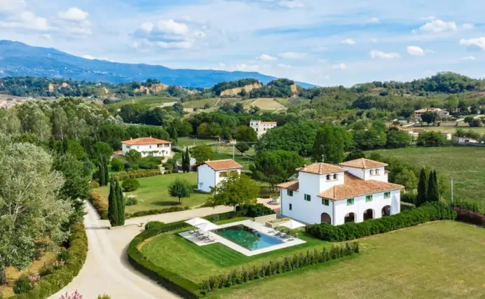 Un weekend in Toscana per provare il pick-up Ineos Grenadier Quartermaster